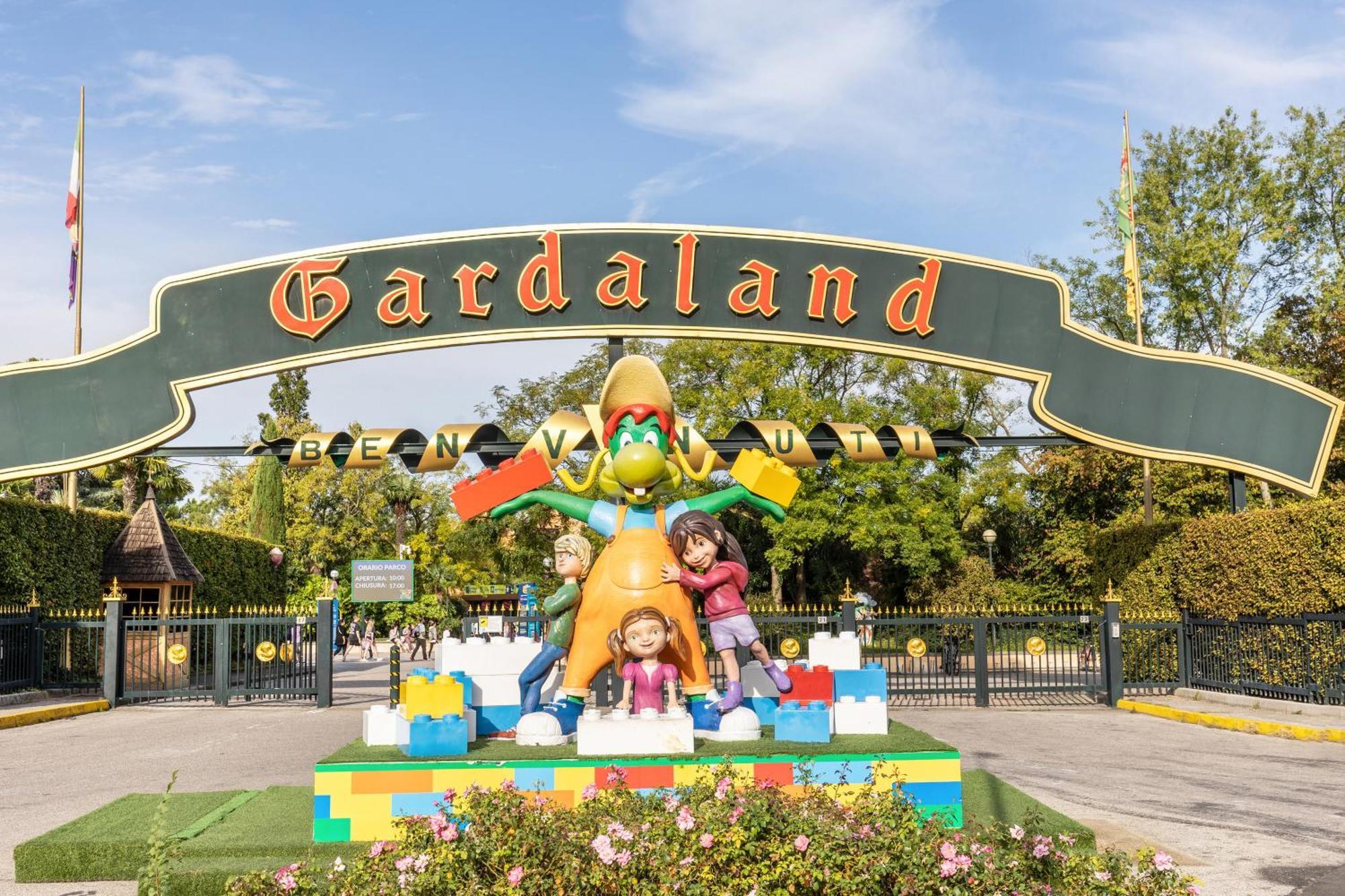 Residence La Corte Near Gardaland Castelnuovo del Garda Luaran gambar